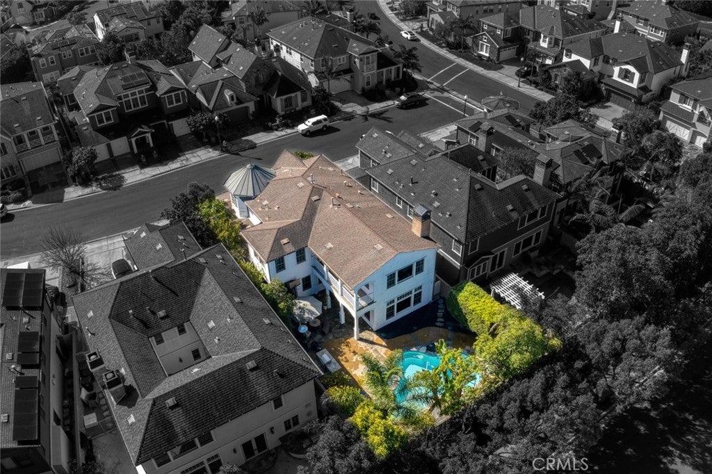 Huntington Beach, California, 92649, United States, 4 Bedrooms Bedrooms, ,4 BathroomsBathrooms,Residential,Active,1780402
