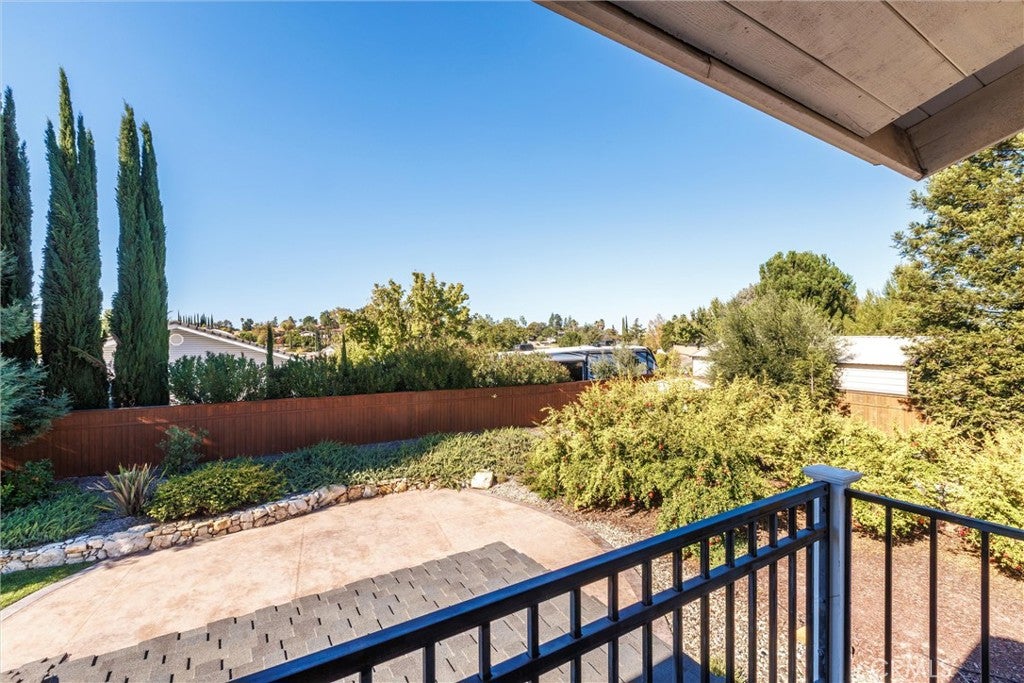 Paso Robles, California, 93446, United States, 4 Bedrooms Bedrooms, ,3 BathroomsBathrooms,Residential,Active,1973344