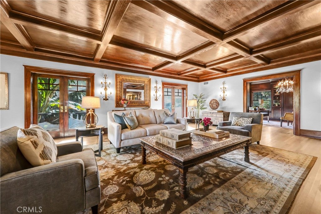 Pasadena, California, 91106, United States, 8 Bedrooms Bedrooms, ,10 BathroomsBathrooms,Residential,Active,1996260