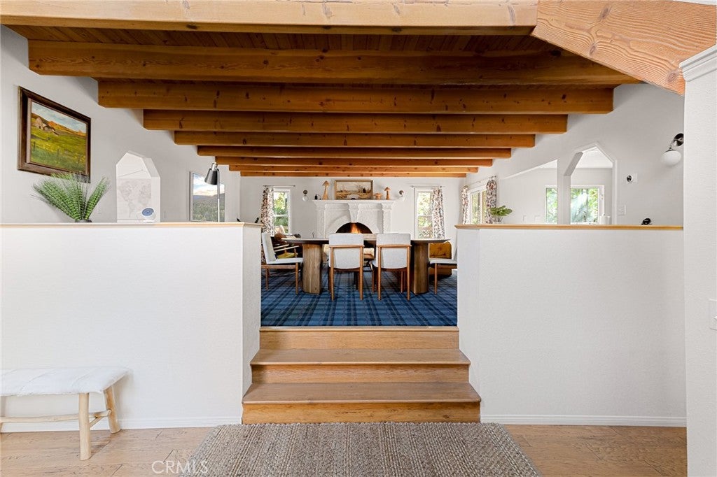 Lake Arrowhead, California, 92352, United States, 4 Bedrooms Bedrooms, ,4 BathroomsBathrooms,Residential,Active,1824526