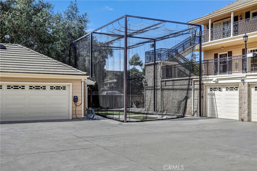 Arcadia, California, 91006, United States, 8 Bedrooms Bedrooms, ,10 BathroomsBathrooms,Residential,Active,1922498