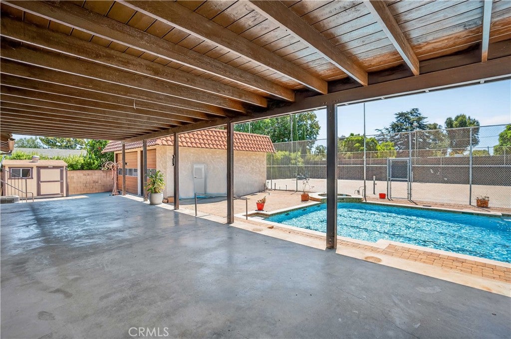 Granada Hills, California, 91344, United States, 5 Bedrooms Bedrooms, ,4 BathroomsBathrooms,Residential,Active,1929698