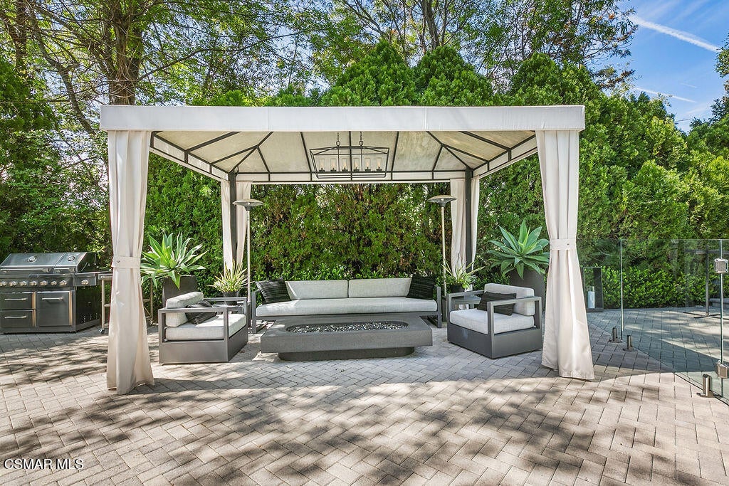 Westlake Village, California, 91362, United States, 6 Bedrooms Bedrooms, ,6 BathroomsBathrooms,Residential,Active,2031759