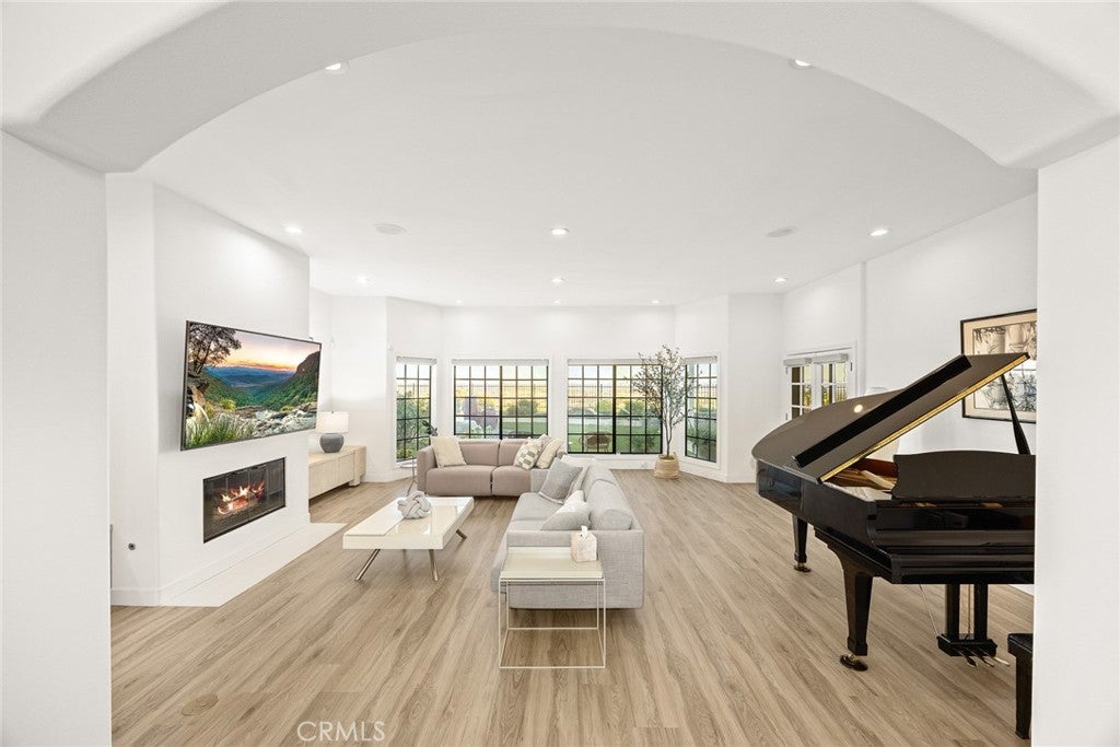 Chino Hills, California, 91709, United States, 4 Bedrooms Bedrooms, ,6 BathroomsBathrooms,Residential,Active,1992246