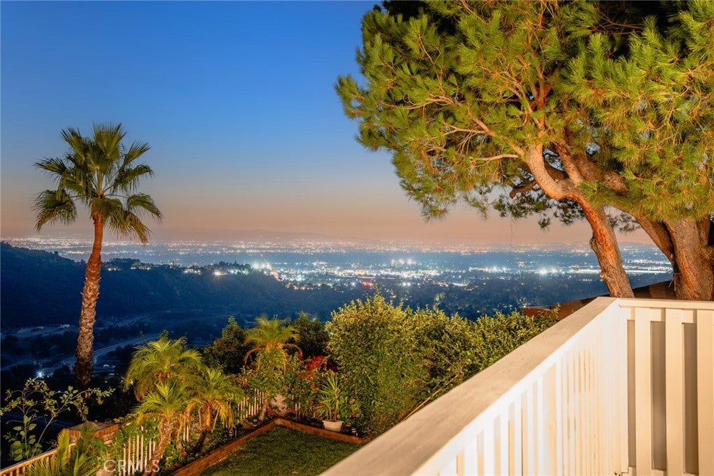 Arcadia, California, 91006, United States, 7 Bedrooms Bedrooms, ,8 BathroomsBathrooms,Residential,Active,1914824