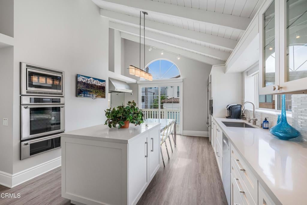 Oxnard, California, 93035, United States, 4 Bedrooms Bedrooms, ,5 BathroomsBathrooms,Residential,Active,1946436