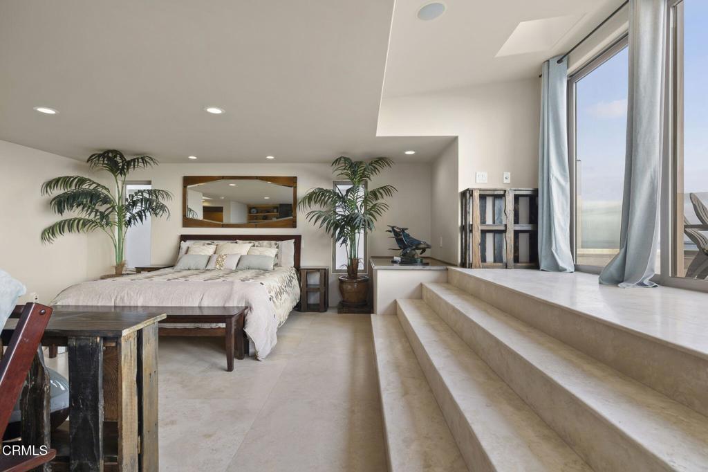 Oxnard, California, 93035, United States, 4 Bedrooms Bedrooms, ,3 BathroomsBathrooms,Residential,Active,2006988