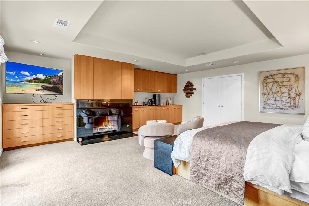 Anaheim, California, 92807, United States, 6 Bedrooms Bedrooms, ,5 BathroomsBathrooms,Residential,Active,2006989