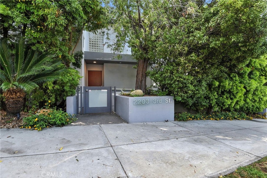 Santa Monica, California, 90405, United States, ,3 BathroomsBathrooms,Residential,Active,1894761