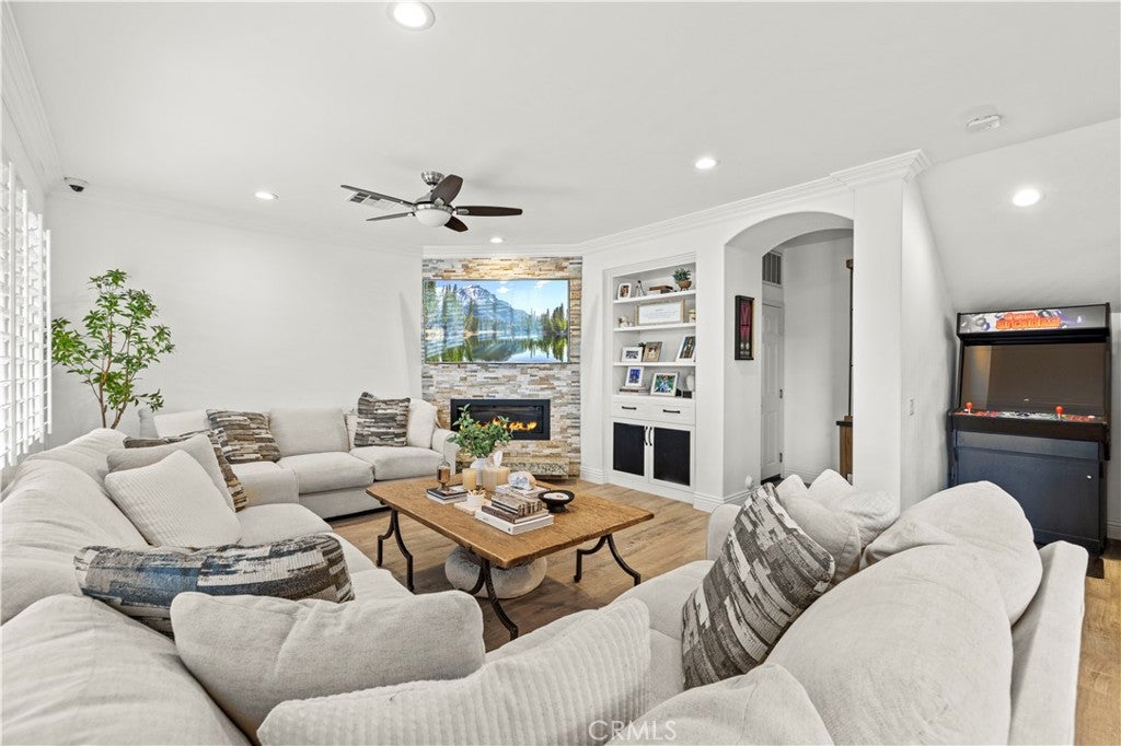 Castaic, California, 91384, United States, ,5 BathroomsBathrooms,Residential,Active,1798186