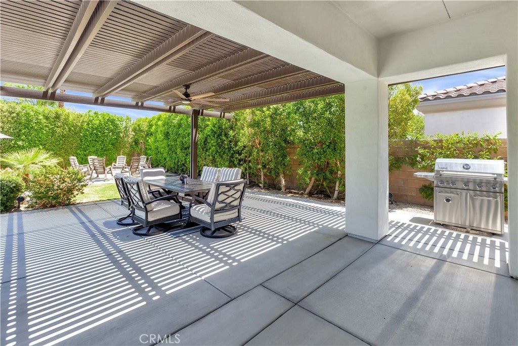 Indio, California, 92201, United States, 6 Bedrooms Bedrooms, ,5 BathroomsBathrooms,Residential,Active,1880350