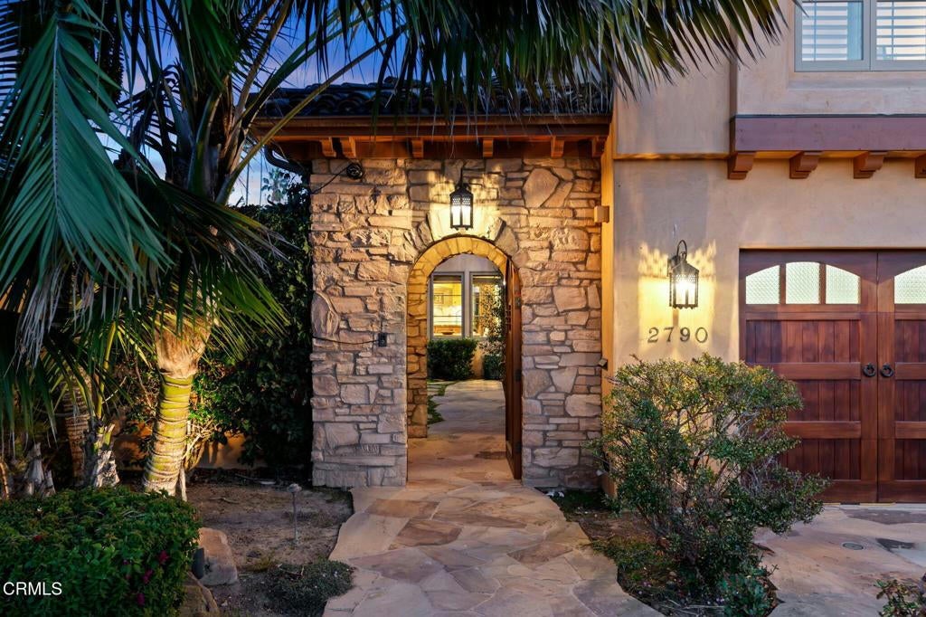 Ventura, California, 93001, United States, 3 Bedrooms Bedrooms, ,4 BathroomsBathrooms,Residential,Active,1756327