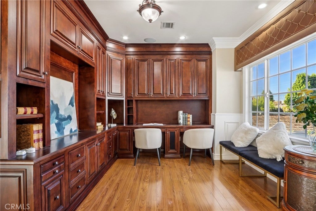 Arcadia, California, 91007, United States, 6 Bedrooms Bedrooms, ,7 BathroomsBathrooms,Residential,Active,2001357