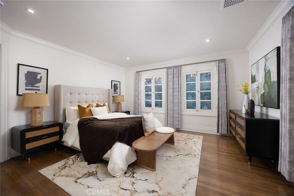928 S El Molino Ave – image 32