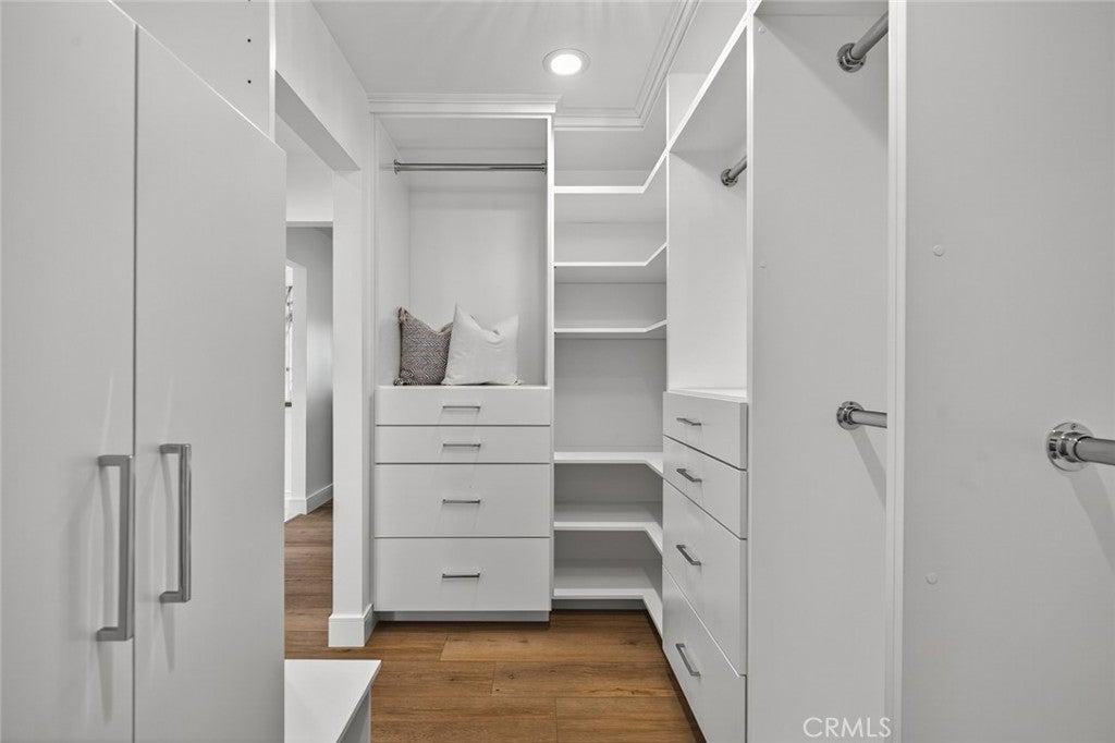 Anaheim, California, 92807, United States, 4 Bedrooms Bedrooms, ,3 BathroomsBathrooms,Residential,Active,1990042