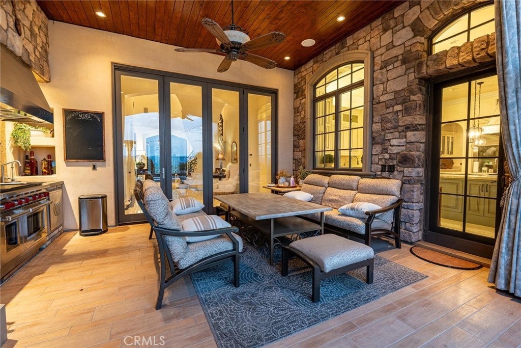 Valencia, California, 91381, United States, 7 Bedrooms Bedrooms, ,10 BathroomsBathrooms,Residential,Active,1959930