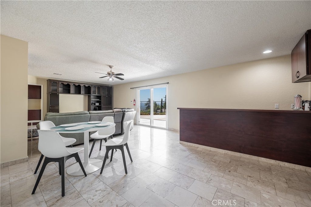 Burbank, California, 91501, United States, 5 Bedrooms Bedrooms, ,5 BathroomsBathrooms,Residential,Active,1943797