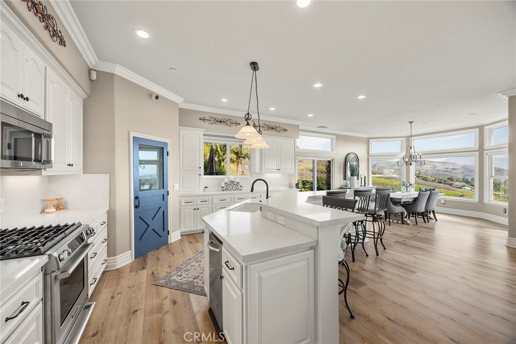 Yorba Linda, California, 92886, United States, 5 Bedrooms Bedrooms, ,3 BathroomsBathrooms,Residential,Active,2007661