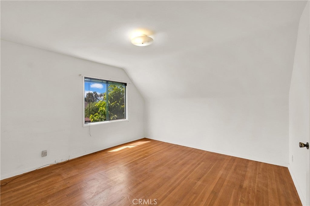 Los Angeles, California, 90039, United States, 4 Bedrooms Bedrooms, ,3 BathroomsBathrooms,Residential,Active,1892396