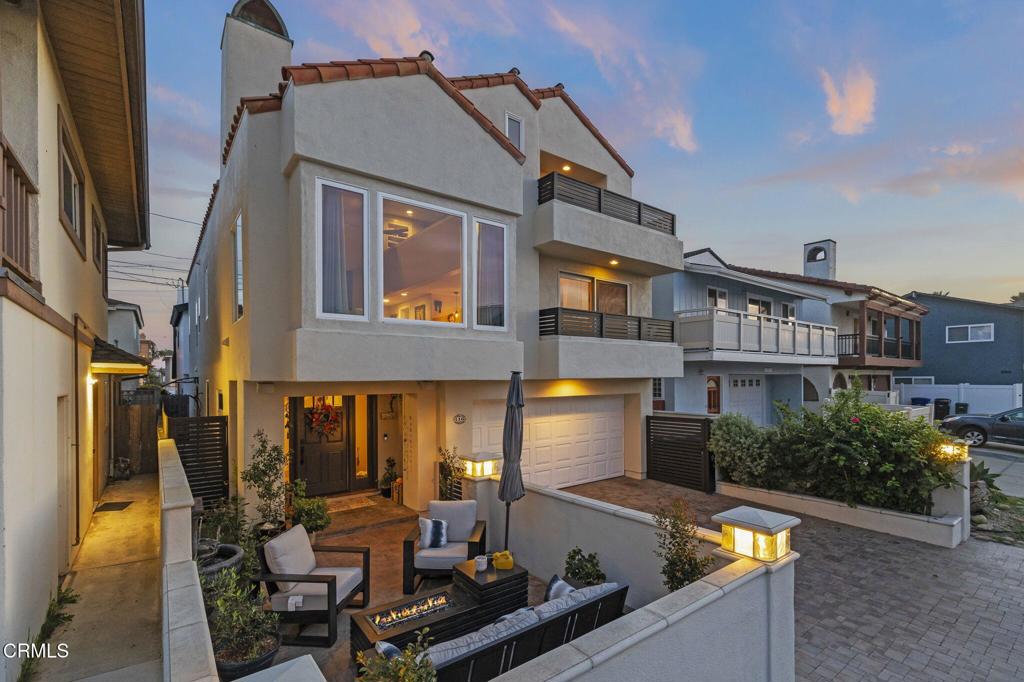 Oxnard, California, 93035, United States, 3 Bedrooms Bedrooms, ,3 BathroomsBathrooms,Residential,Active,2001363