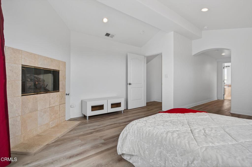 Oxnard, California, 93035, United States, 4 Bedrooms Bedrooms, ,3 BathroomsBathrooms,Residential,Active,2031789