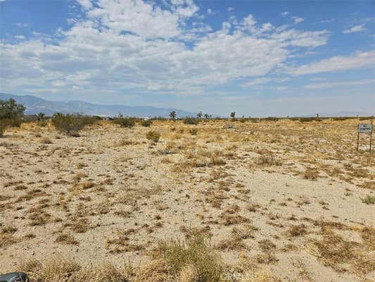 10252 SANTA FE FIRE RD, LUCERNE VALLEY, CA 92356, photo 4 of 6