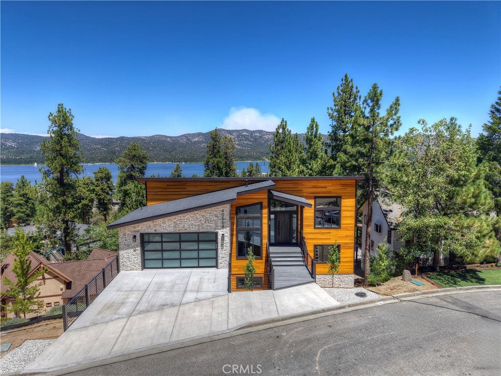 Big Bear Lake, California, 92315, United States, 5 Bedrooms Bedrooms, ,6 BathroomsBathrooms,Residential,Active,1914782