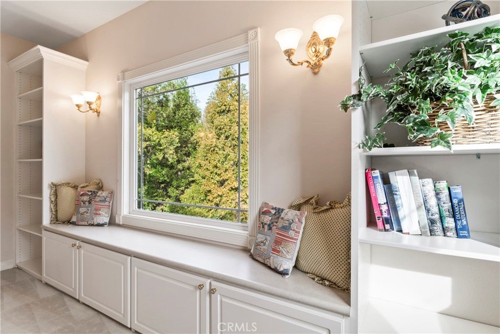 Lake Arrowhead, California, 92352, United States, 4 Bedrooms Bedrooms, ,4 BathroomsBathrooms,Residential,Active,2007295