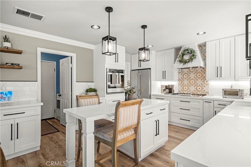 Rancho Santa Margarita, California, 92688, United States, 4 Bedrooms Bedrooms, ,3 BathroomsBathrooms,Residential,Active,1944272