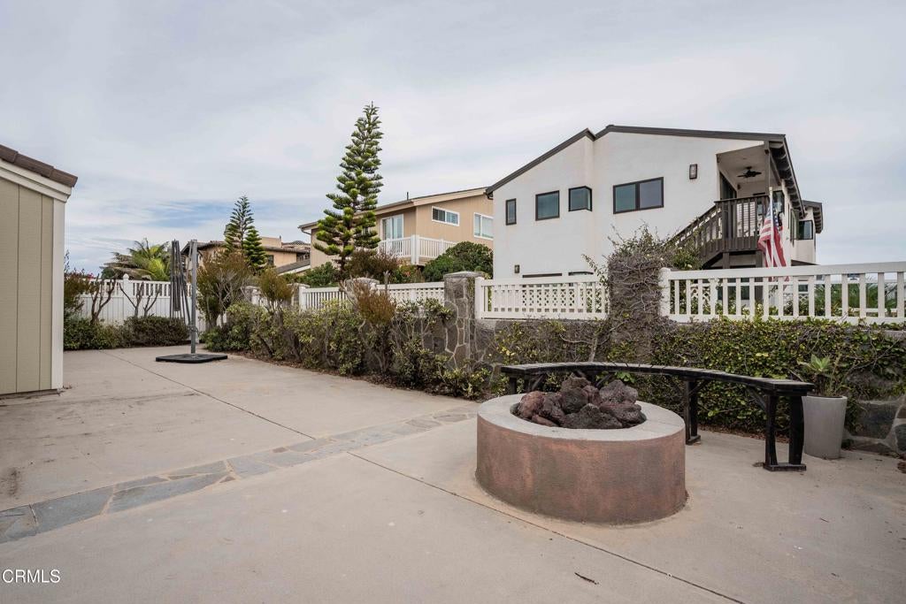 Oxnard, California, 93035, United States, 4 Bedrooms Bedrooms, ,5 BathroomsBathrooms,Residential,Active,1946436