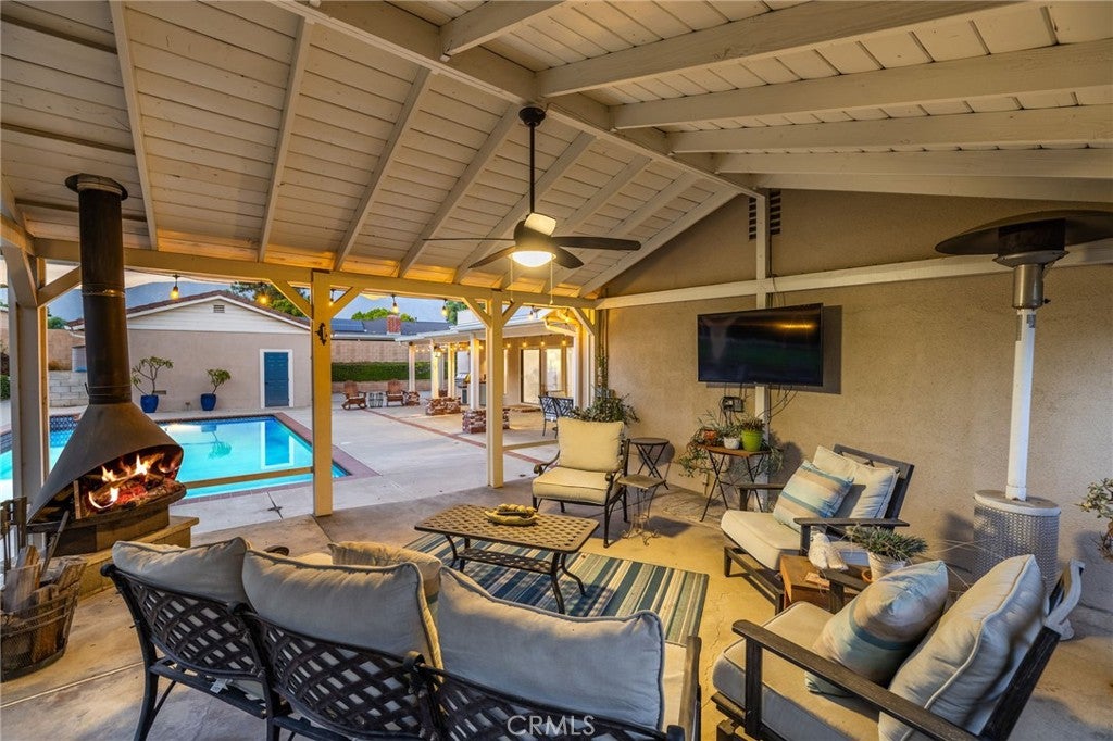 La Verne, California, 91750, United States, 4 Bedrooms Bedrooms, ,2 BathroomsBathrooms,Residential,Active,1961967