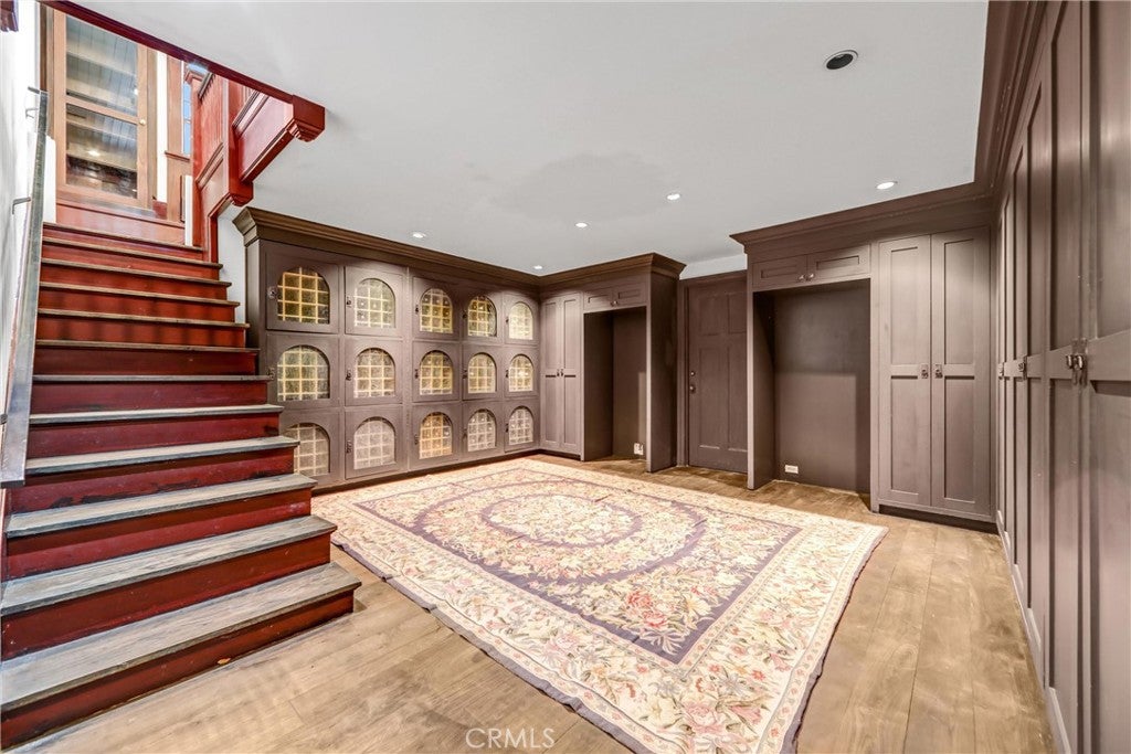 Pasadena, California, 91106, United States, 8 Bedrooms Bedrooms, ,10 BathroomsBathrooms,Residential,Active,1996260