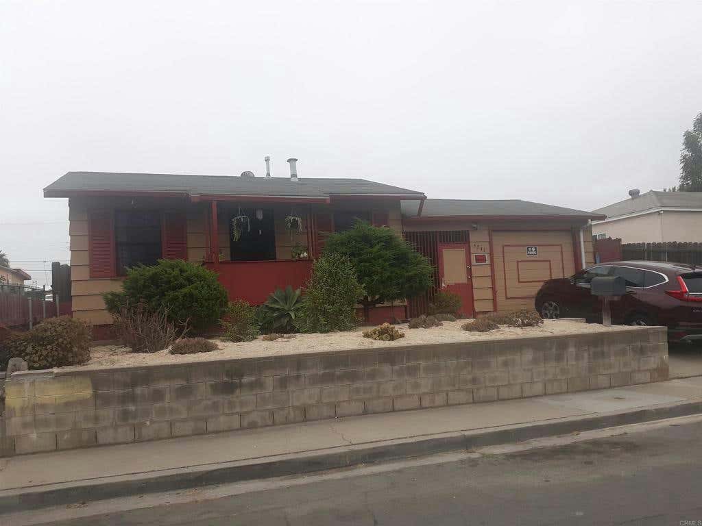 5243 WIGHTMAN ST, SAN DIEGO, CA 92105, photo 1 of 4