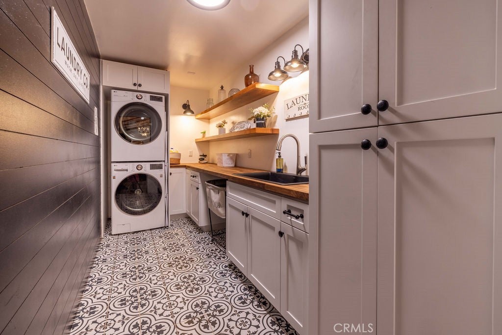 Big Bear Lake, California, 92315, United States, ,4 BathroomsBathrooms,Residential,Active,1825090