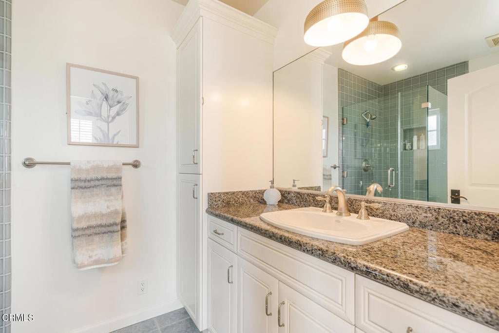 Oxnard, California, 93035, United States, 5 Bedrooms Bedrooms, ,6 BathroomsBathrooms,Residential,Contingent,1973330