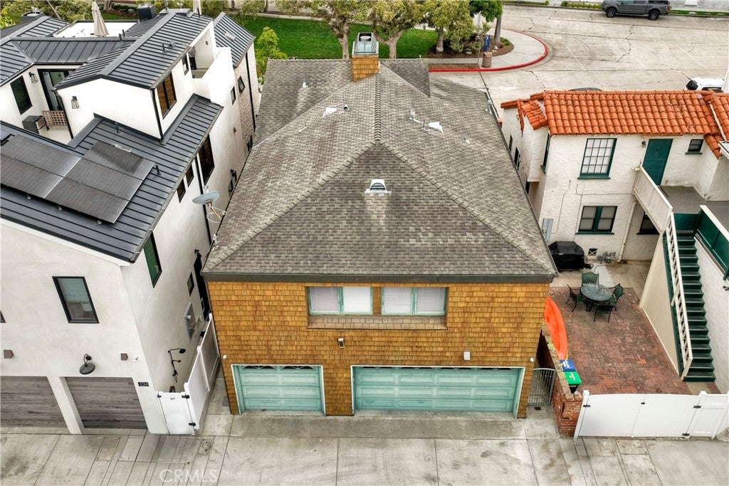 Newport Beach, California, 92661, United States, 4 Bedrooms Bedrooms, ,3 BathroomsBathrooms,Residential,Active,1894578