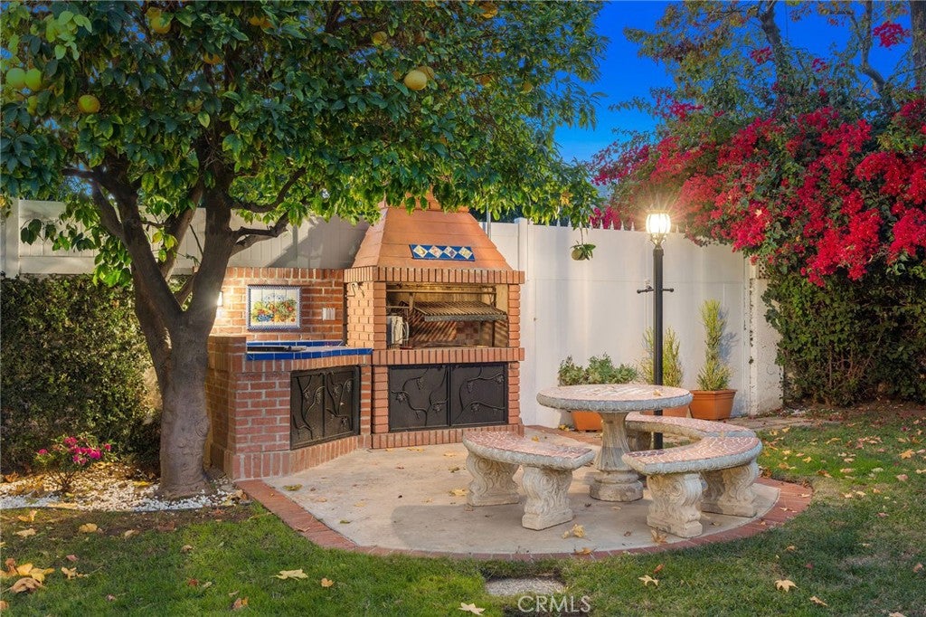 Chatsworth, California, 91311, United States, 4 Bedrooms Bedrooms, ,3 BathroomsBathrooms,Residential,Active,2006764