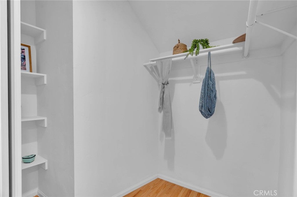 Glendale, California, 91202, United States, 3 Bedrooms Bedrooms, ,3 BathroomsBathrooms,Residential,Active,1967125