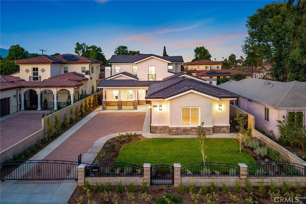 Temple City, California, 91780, United States, 5 Bedrooms Bedrooms, ,6 BathroomsBathrooms,Residential,Active,1889362