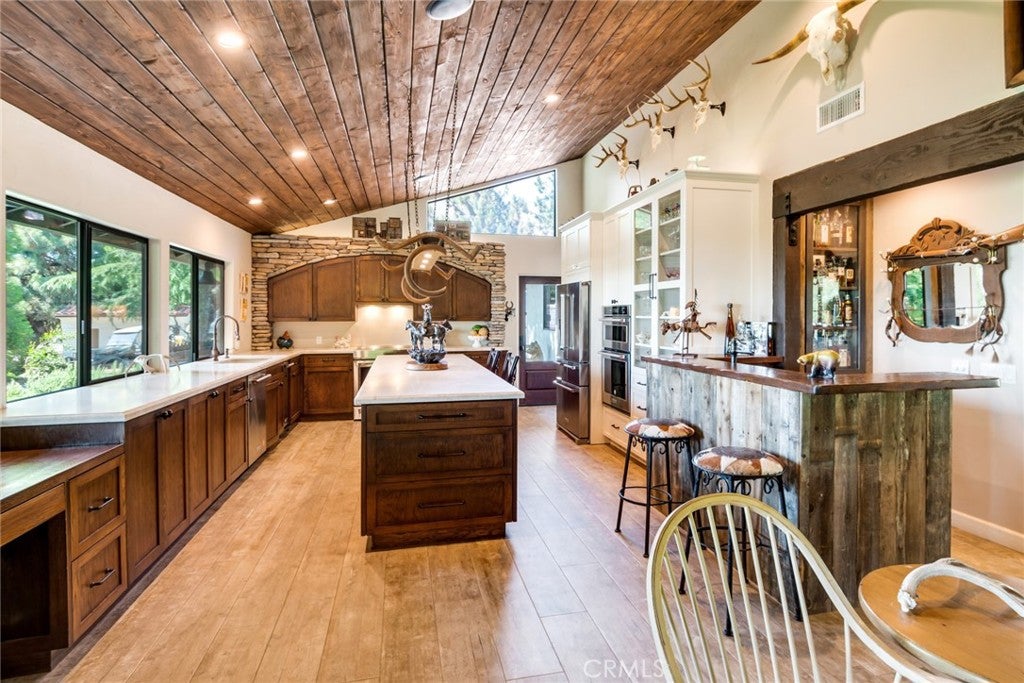 Oak Glen, California, 92399, United States, ,3 BathroomsBathrooms,Residential,Pending,1782592