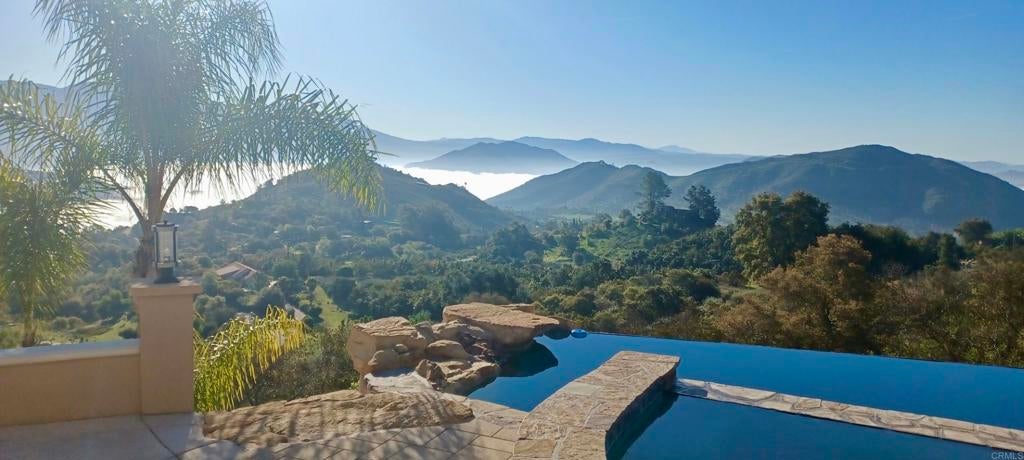 Fallbrook, California, 92028, United States, 3 Bedrooms Bedrooms, ,2 BathroomsBathrooms,Residential,Pending,1929395