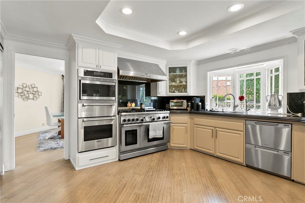 Laguna Hills, California, 92653, United States, 4 Bedrooms Bedrooms, ,3 BathroomsBathrooms,Residential,Active,1986896