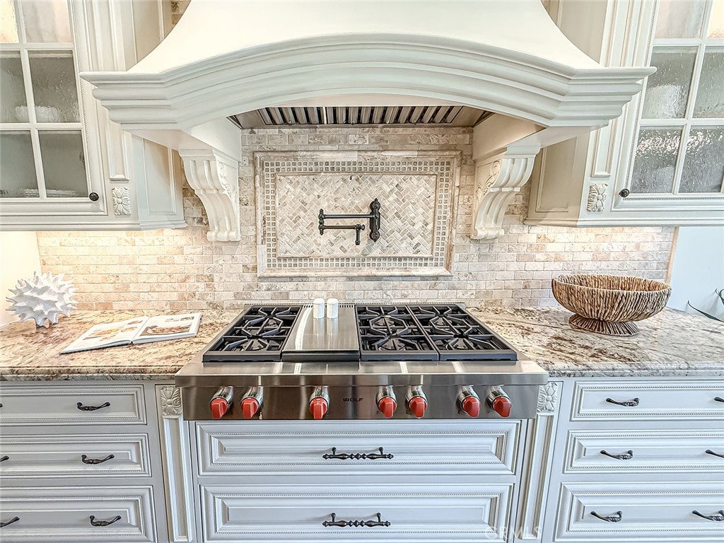 Westlake Village, California, 91361, United States, 3 Bedrooms Bedrooms, ,4 BathroomsBathrooms,Residential,Active,1985851