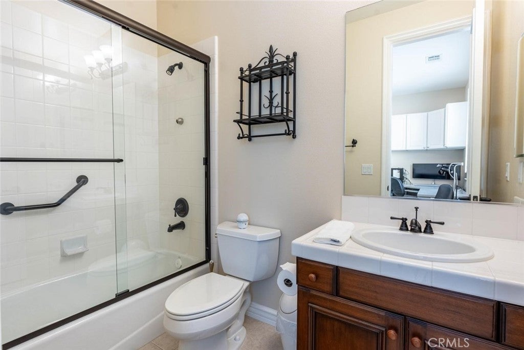 Canyon Country, California, 91387, United States, 5 Bedrooms Bedrooms, ,6 BathroomsBathrooms,Residential,Active,1914828