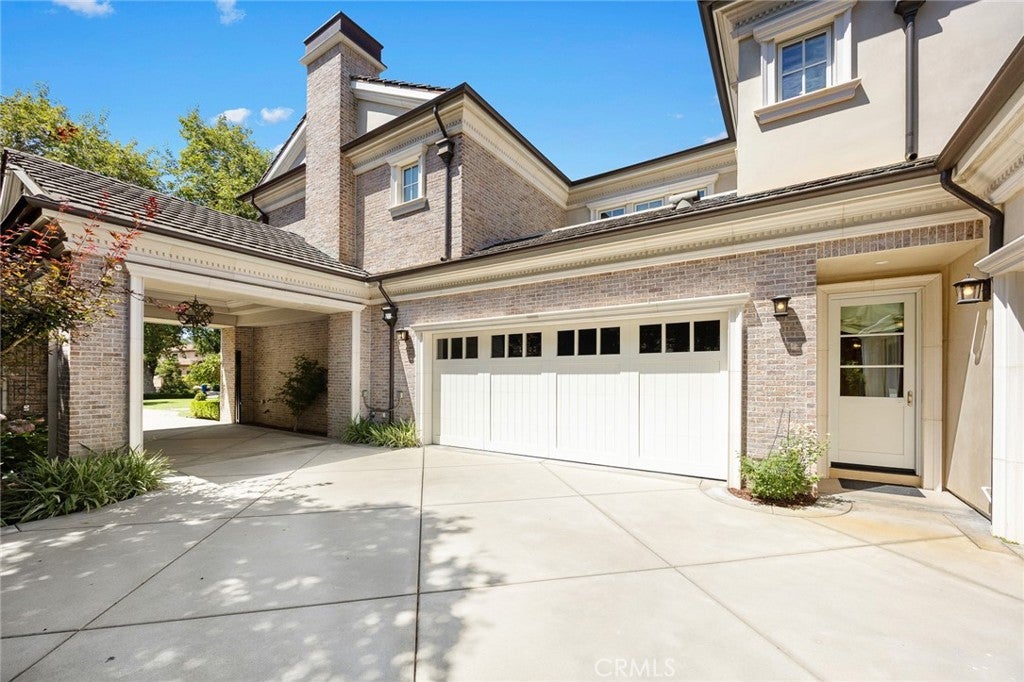 Arcadia, California, 91006, United States, 6 Bedrooms Bedrooms, ,8 BathroomsBathrooms,Residential,Active,1933891