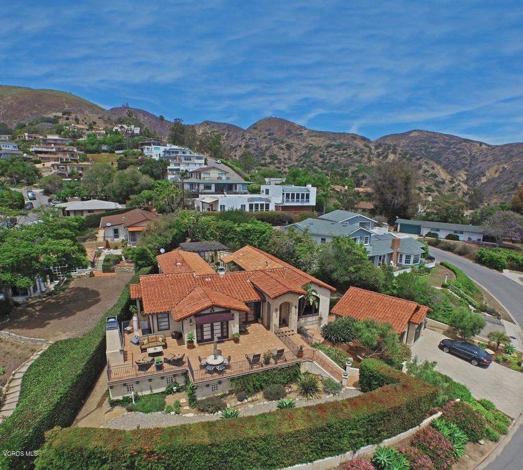Ventura, California, 93001, United States, 3 Bedrooms Bedrooms, ,3 BathroomsBathrooms,Residential,Active,1944044