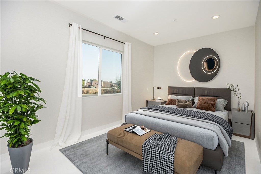 Corona, California, 92881, United States, 8 Bedrooms Bedrooms, ,9 BathroomsBathrooms,Residential,Active,1902941