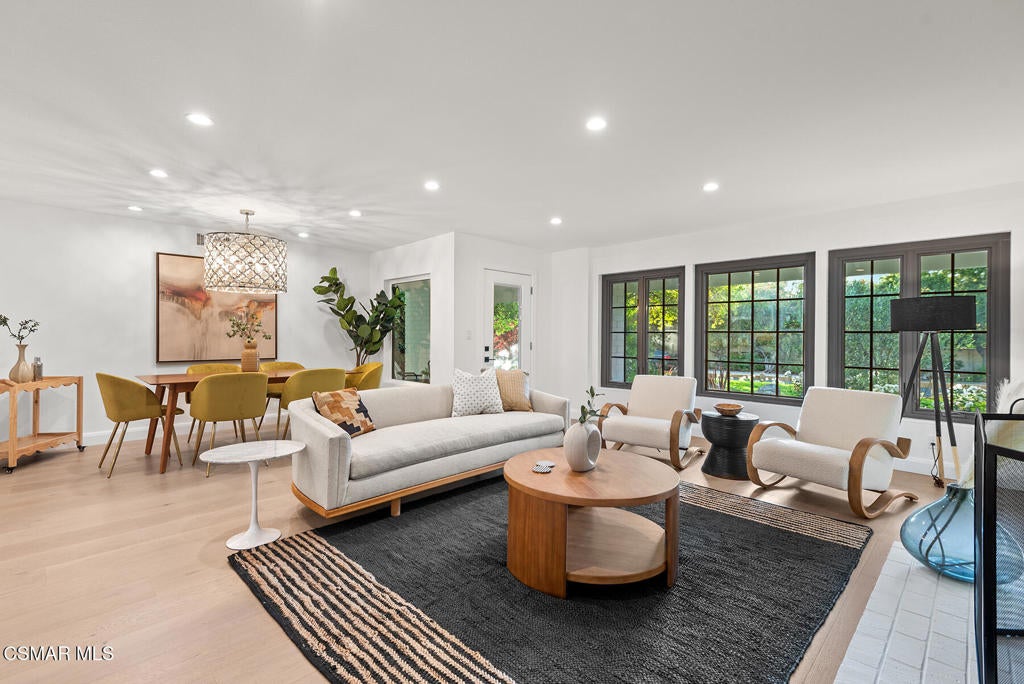 Westlake Village, California, 91361, United States, 4 Bedrooms Bedrooms, ,4 BathroomsBathrooms,Residential,Active,1867926