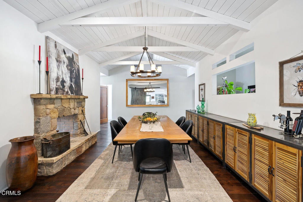 Ojai, California, 93023, United States, 3 Bedrooms Bedrooms, ,3 BathroomsBathrooms,Residential,Active,1920241