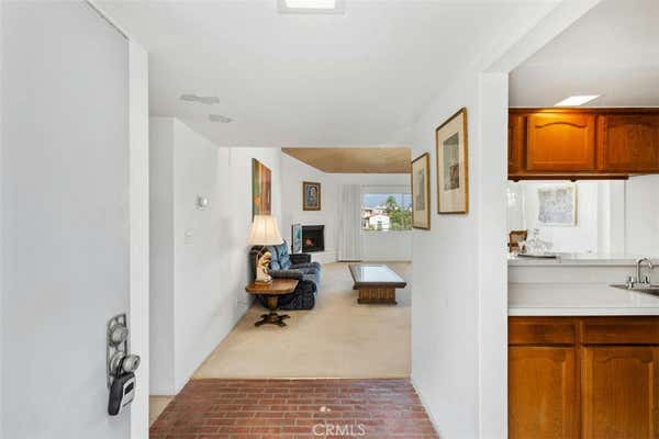 930 CALIFORNIA AVE UNIT 302, SANTA MONICA, CA 90403 - Image 1